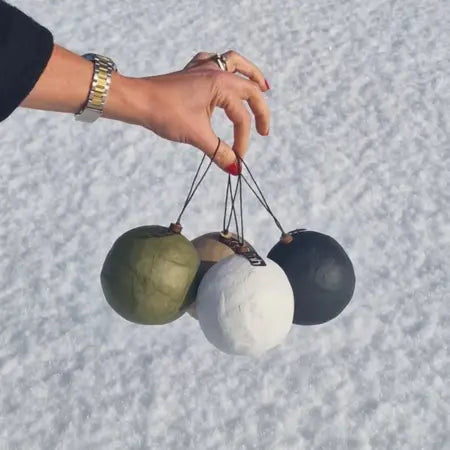 Bolas de Navidad Recicladas - Negro Lubech Living