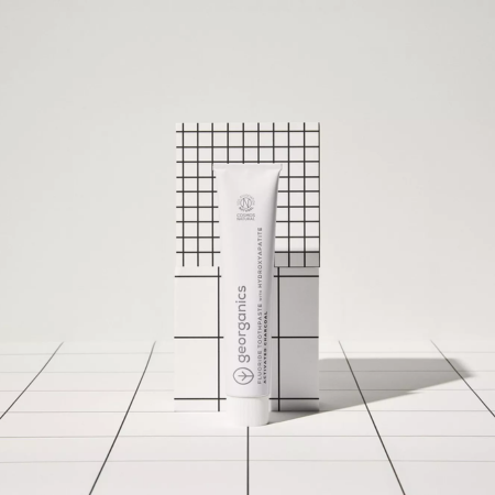 Pasta de dientes Natural con Carbón Activado Tubo de Aluminio – Georganics