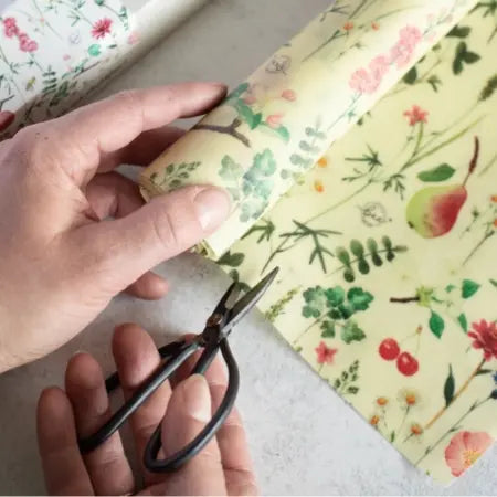 Rollo de envoltorios de cera de abejas orgánica – Huerto de prados Little Bee Wrap
