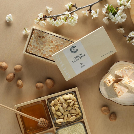 Turrón de Alicante Gourmet - 67% Almendra