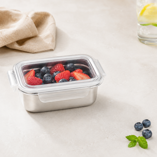 Táper pequeño rectangular IBILI Keepklin con frutos rojos y tapa hermética transparente